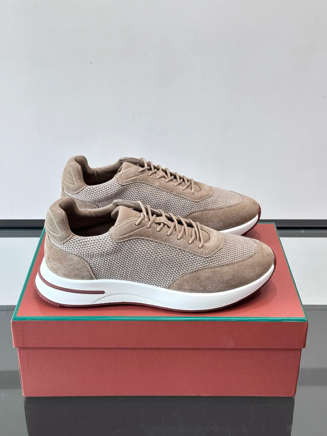 Men's men's shoes 💰p580 "Loro men's shoes 💰pian＊" Week End Walk series sports shoes, using exclusive raw materials, mesh upper + suede stitching, breathable and comfortable, rubber soles with strong grip, suitable for commuting and casual outings. Low-key high-end gray tone, versatile suit or casual wear, size: 39-44 (customized at 38.45.46)